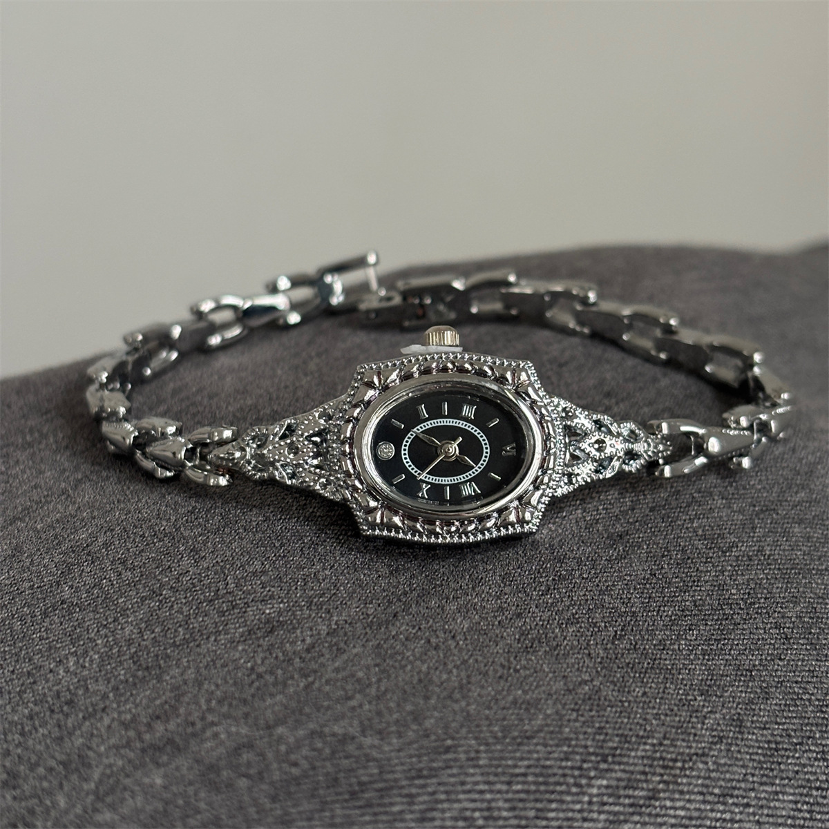 Luxury Watch Grade - Vintage Niche Diamond Inlaid Retro Luxury
