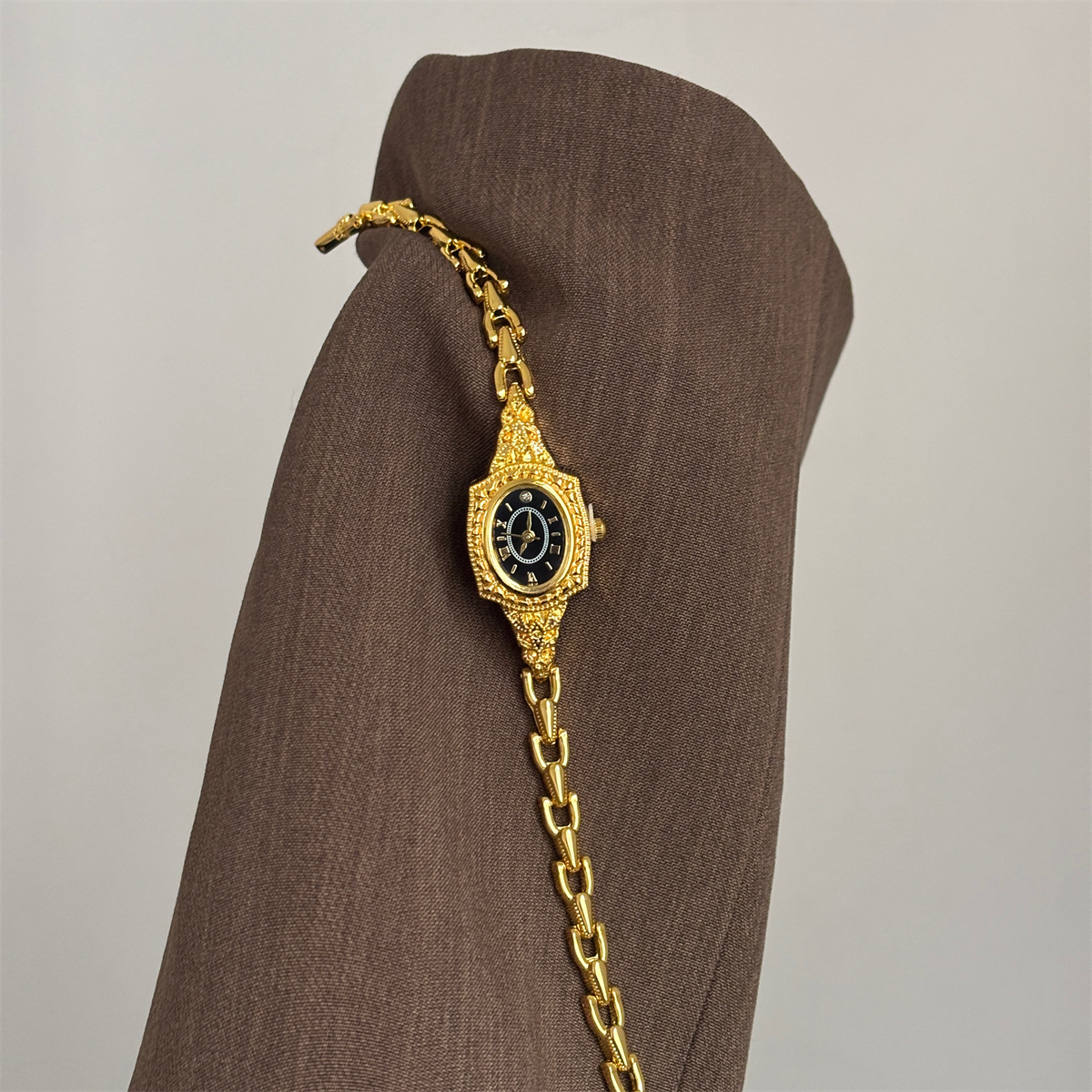 Vintage Niche Diamond Inlaid R - Luxury Watch Grade 评论和价格