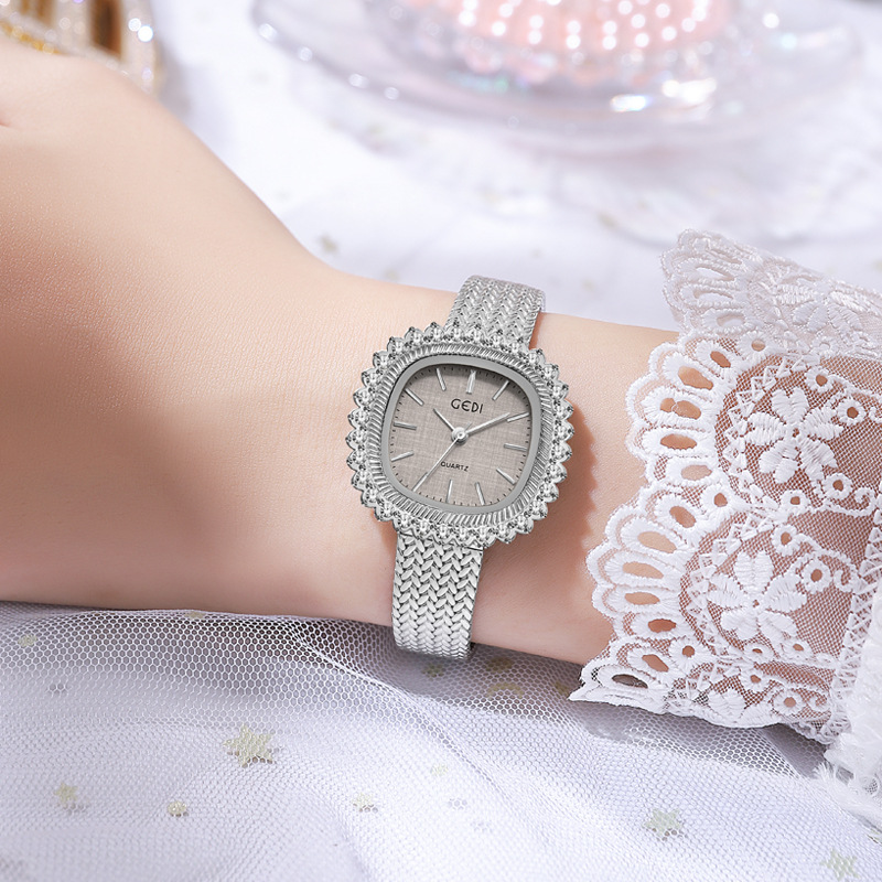 Women Watch Brand Medieval Whe - Luxury Watch Grade 评论和价格