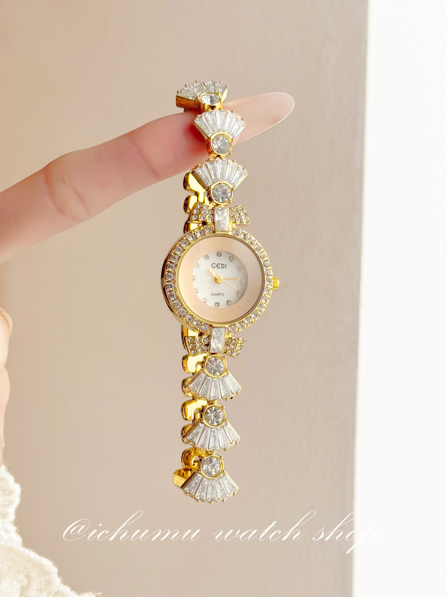 Mermaid Women's Watch Light Lu - Luxury Watch And Bracelet 评论和价格