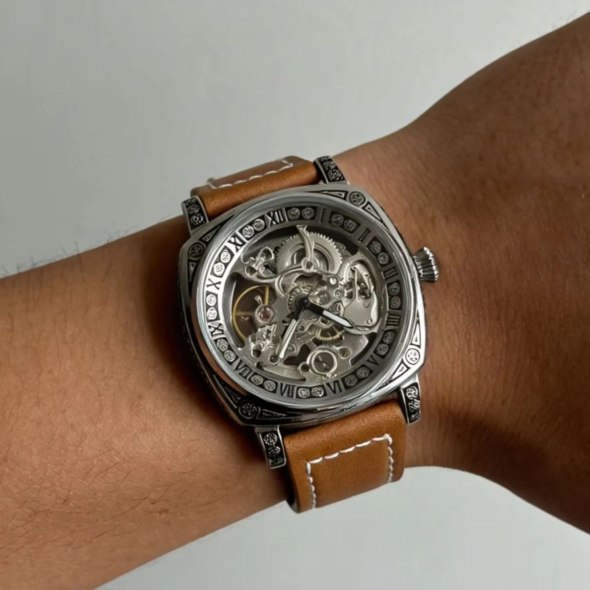 New Vintage Skeleton Mechanica - Luxury Watch It 评论和价格