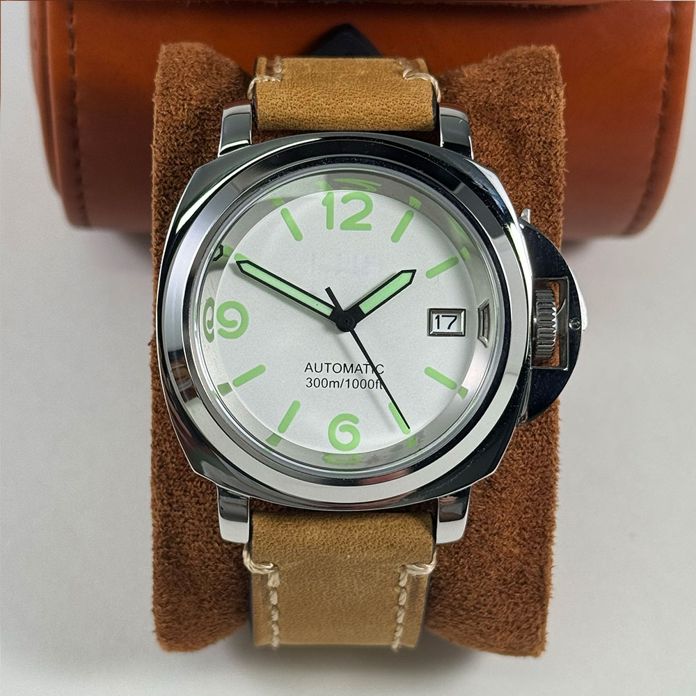 40MM Men's China NH35 Movement - Luxury Watch Case 评论和价格